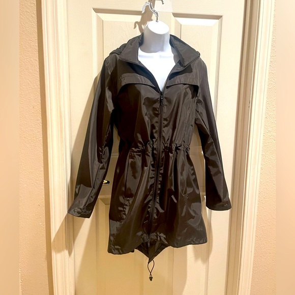 Khaki hooded raincoat - Picture 2 of 12